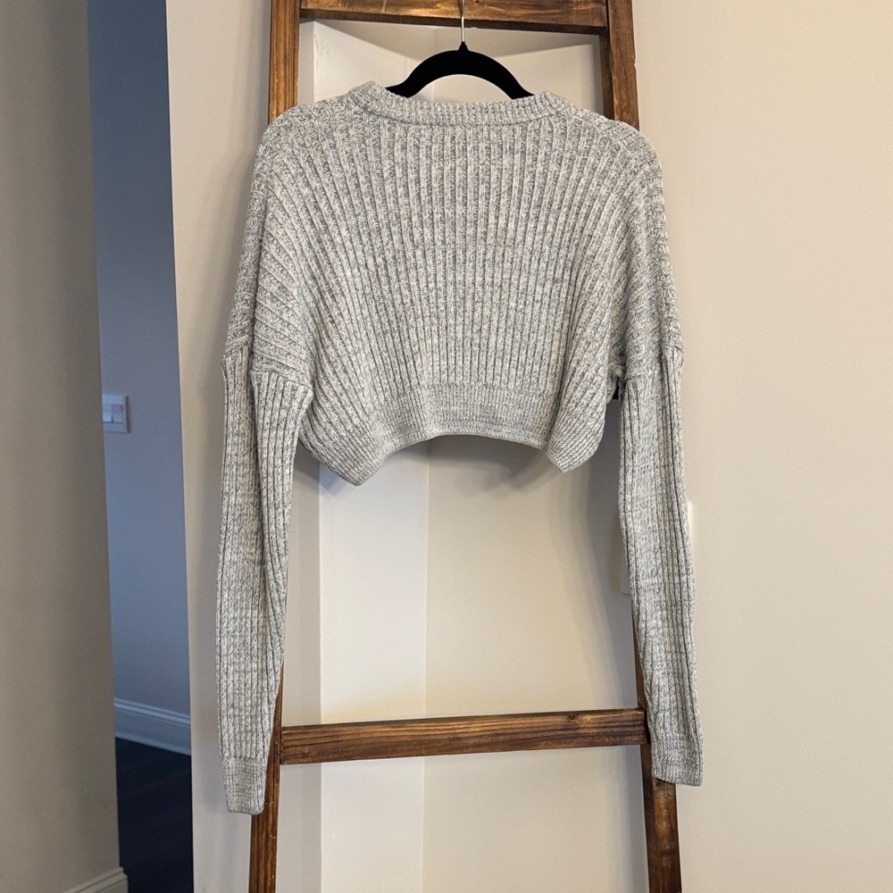Urban Outfitters Gray Knit Sweater - Picture 4 of 4
